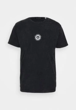 Kaotiko Washed Celestial Disorder Unisex - Camiseta Estampada - Black -Kaotiko Tienda 02def6183bfd4afc92df4ce49005231f