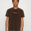 Kaotiko Washed Zodiacus Unisex - Camiseta Estampada - Brown 1 Kaotiko Washed Zodiacus Unisex - Camiseta Estampada - Brown -Kaotiko Tienda 0502f5d7ae6d40ac833e5690c37522fb