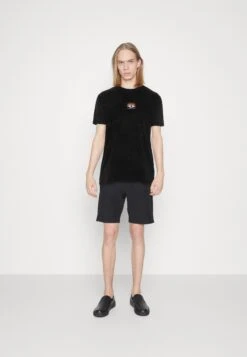 Kaotiko Washed Eye Unisex - Camiseta Estampada - Black -Kaotiko Tienda 0555a2266de741088880cd7ef22e751f