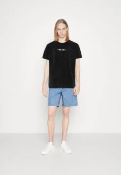 Kaotiko Goals Are Dreams Unisex - Camiseta Estampada - Black -Kaotiko Tienda 06ae97aae5484306a0824a64d12aa334