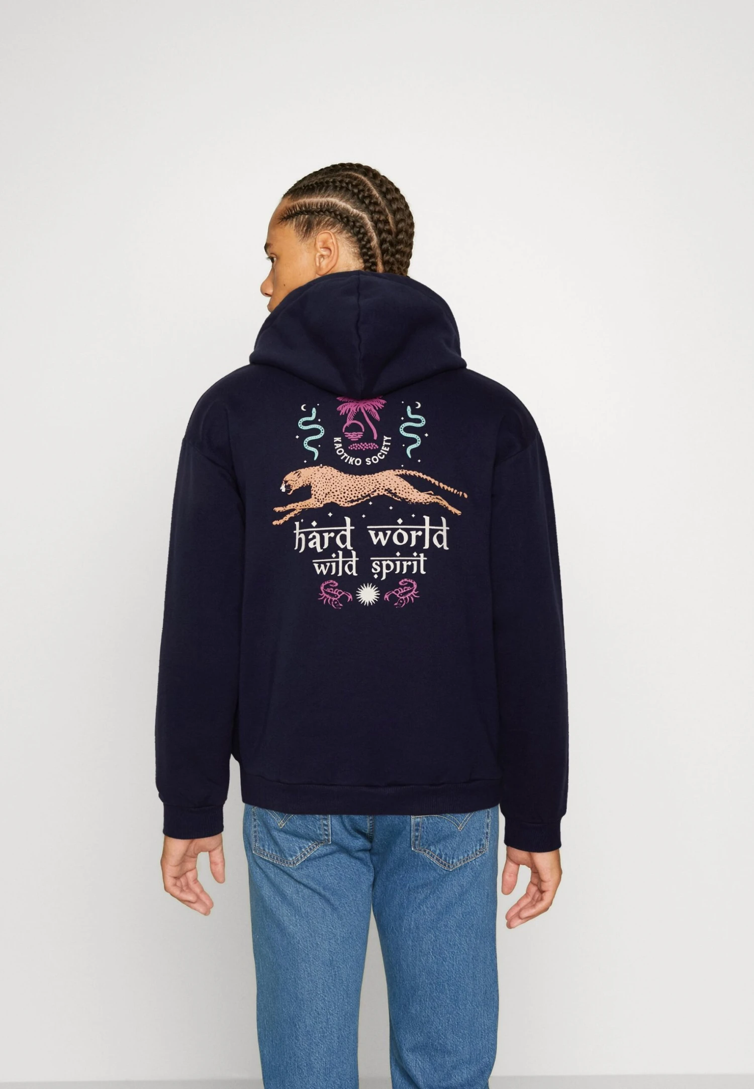 Kaotiko Sud Cap Hard World Unisex - Jersey Con Capucha - Navy 3 Kaotiko Sud Cap Hard World Unisex - Jersey Con Capucha - Navy