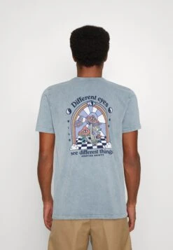 Kaotiko Washed Different Eyes Unisex - Camiseta Estampada - Steel 10 Kaotiko Washed Different Eyes Unisex - Camiseta Estampada - Steel -Kaotiko Tienda 098911af5eb341d7864a87dd839bacb5