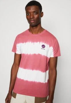 Kaotiko Tie Dye Sun Unisex - Camiseta Estampada - Burgundy -Kaotiko Tienda 13e025152b344edc8c57e97ca17528db