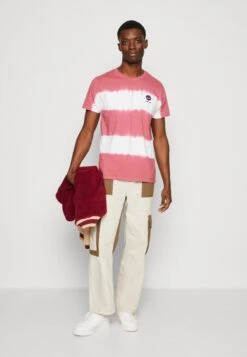 Kaotiko Tie Dye Sun Unisex - Camiseta Estampada - Burgundy -Kaotiko Tienda 174d216f08c248649e2982c8534597b2