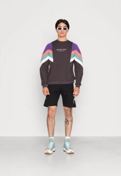 Kaotiko Crew Seattle Unisex - Sudadera - Black/Purple/Rouge 8 Kaotiko Crew Seattle Unisex - Sudadera - Black/Purple/Rouge -Kaotiko Tienda 2328f886157b4ddaabc0d80cd9b62910