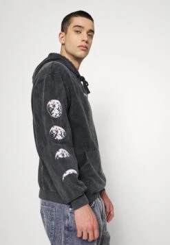 Kaotiko Moon Night Hoodie - Sudadera - Black -Kaotiko Tienda 33e2443605bd43aa80391c325120c1b4