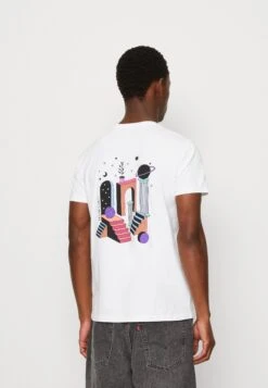 Kaotiko Washed Dreamlike Unisex - Camiseta Estampada - White