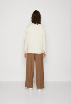 Kaotiko Eye Sun Jacket Unisex - Chaqueta Vaquera - Nature 10 Kaotiko Eye Sun Jacket Unisex - Chaqueta Vaquera - Nature -Kaotiko Tienda 38d4a001bdaa4ac59e70e077fdccec09