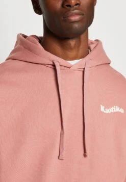 Kaotiko Cap Dont Like Me Unisex - Sudadera - Soft Burgundy -Kaotiko Tienda 3e40217b01884561b34d5ce36d66e79b