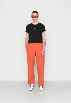 Kaotiko Washed Intuition Unisex - Camiseta Estampada - Black -Kaotiko Tienda 4c86dba2d30741bdb55693a39ea030e1