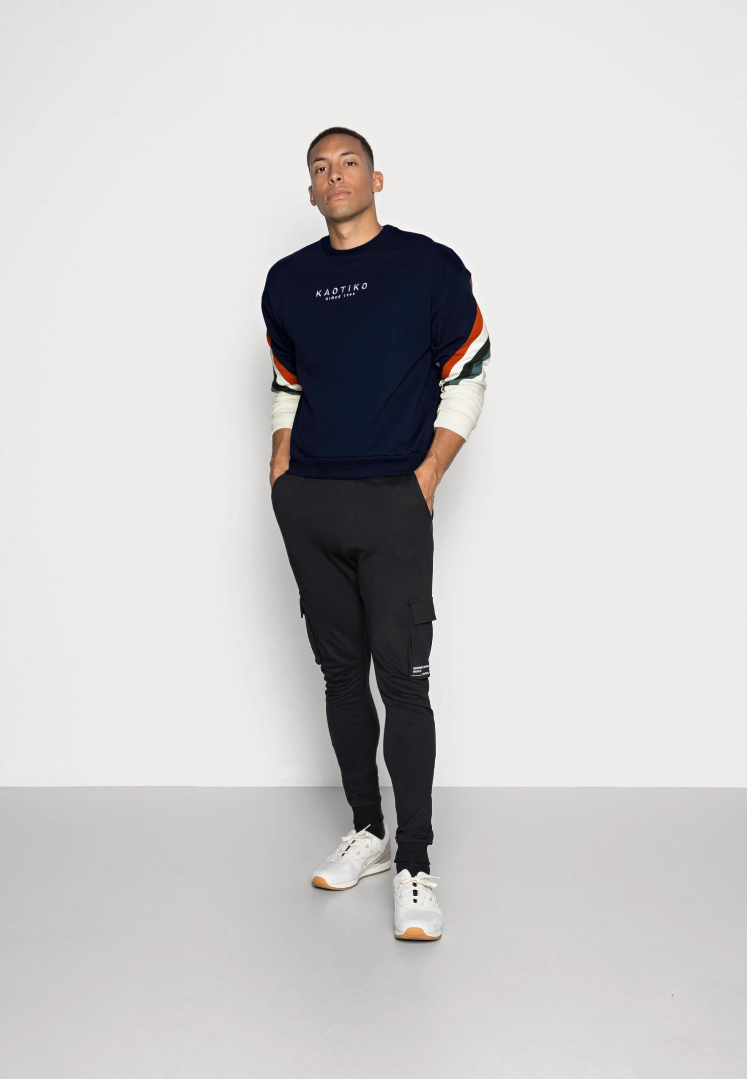 Kaotiko Unisex - Sudadera - Sud Cap Walker 4 Kaotiko Unisex - Sudadera - Sud Cap Walker - Image 2