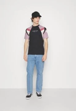 Kaotiko Joss Unisex - Camiseta Estampada - Black/Malva/Burgundy 8 Kaotiko Joss Unisex - Camiseta Estampada - Black/Malva/Burgundy -Kaotiko Tienda 5e22ea211a82485ea2c8ed869529423d