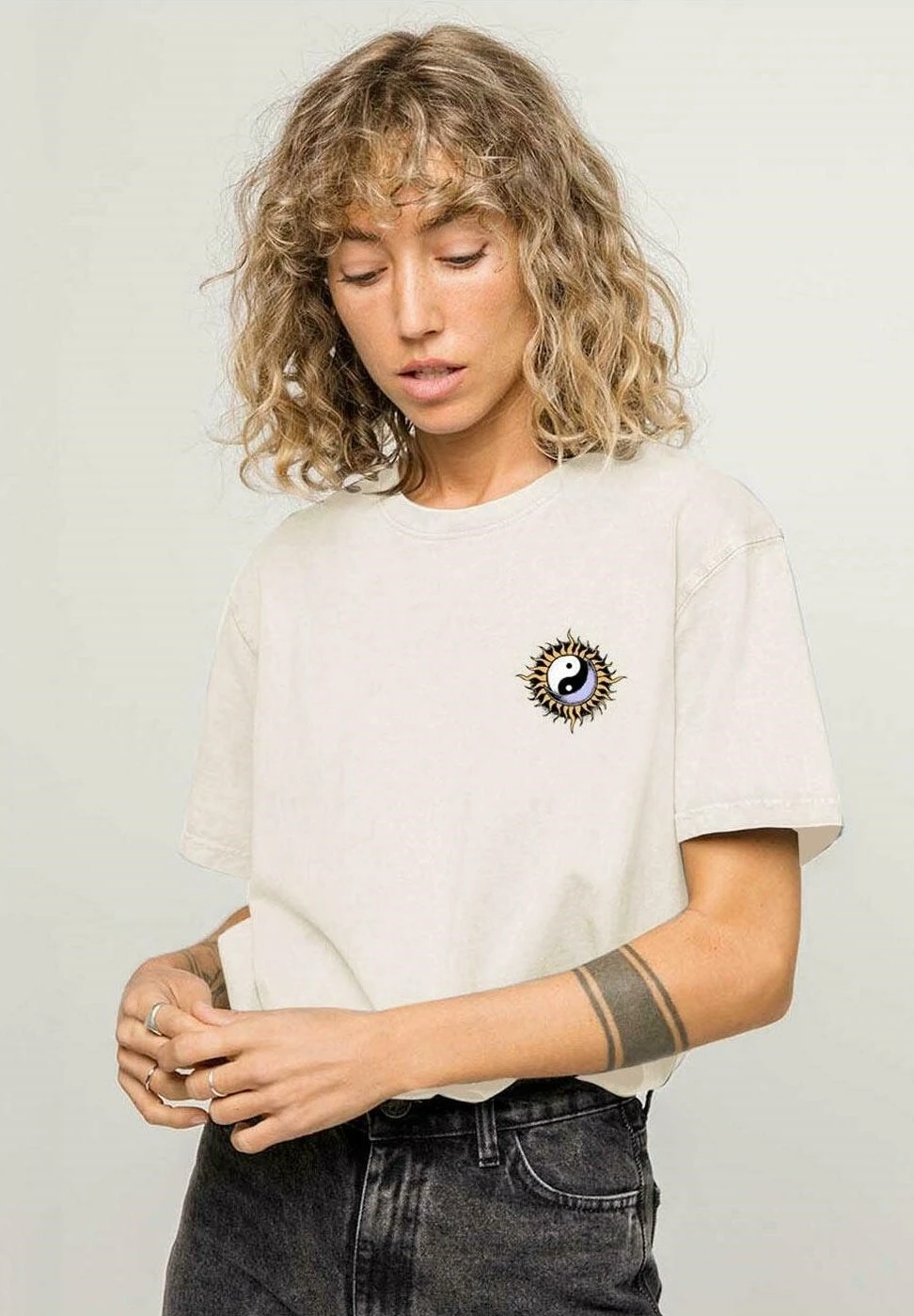 Kaotiko Washed Eclipse - Camiseta Estampada - Ivory 4 Kaotiko Washed Eclipse - Camiseta Estampada - Ivory - Image 2