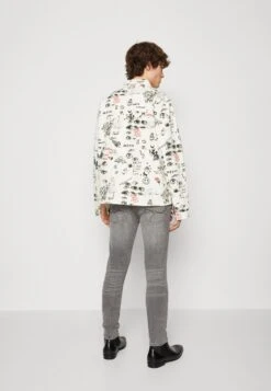 Kaotiko Underground Jacket Unisex - Chaqueta Vaquera - Ivory 10 Kaotiko Underground Jacket Unisex - Chaqueta Vaquera - Ivory -Kaotiko Tienda 69625824a22848c3ac6cb9e0533d72f5