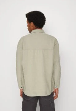 Kaotiko CamFlower Unisex - Camisa - Stone -Kaotiko Tienda 6db9a572c0914f19b444a95d3ab59429