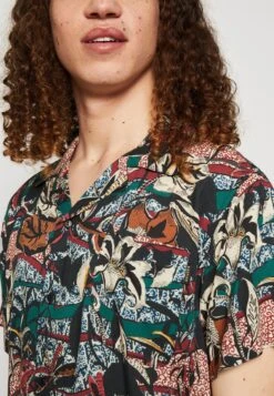 Kaotiko Shirt Amazonas Unisex - Camisa - Red 13 Kaotiko Shirt Amazonas Unisex - Camisa - Red -Kaotiko Tienda 6f33b5589463481591d4e3a664f42738