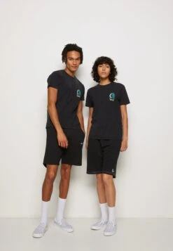 Kaotiko Washed Leopard - Camiseta Estampada - Black -Kaotiko Tienda 778ae6695c374df8b37d54c529f0e2b0