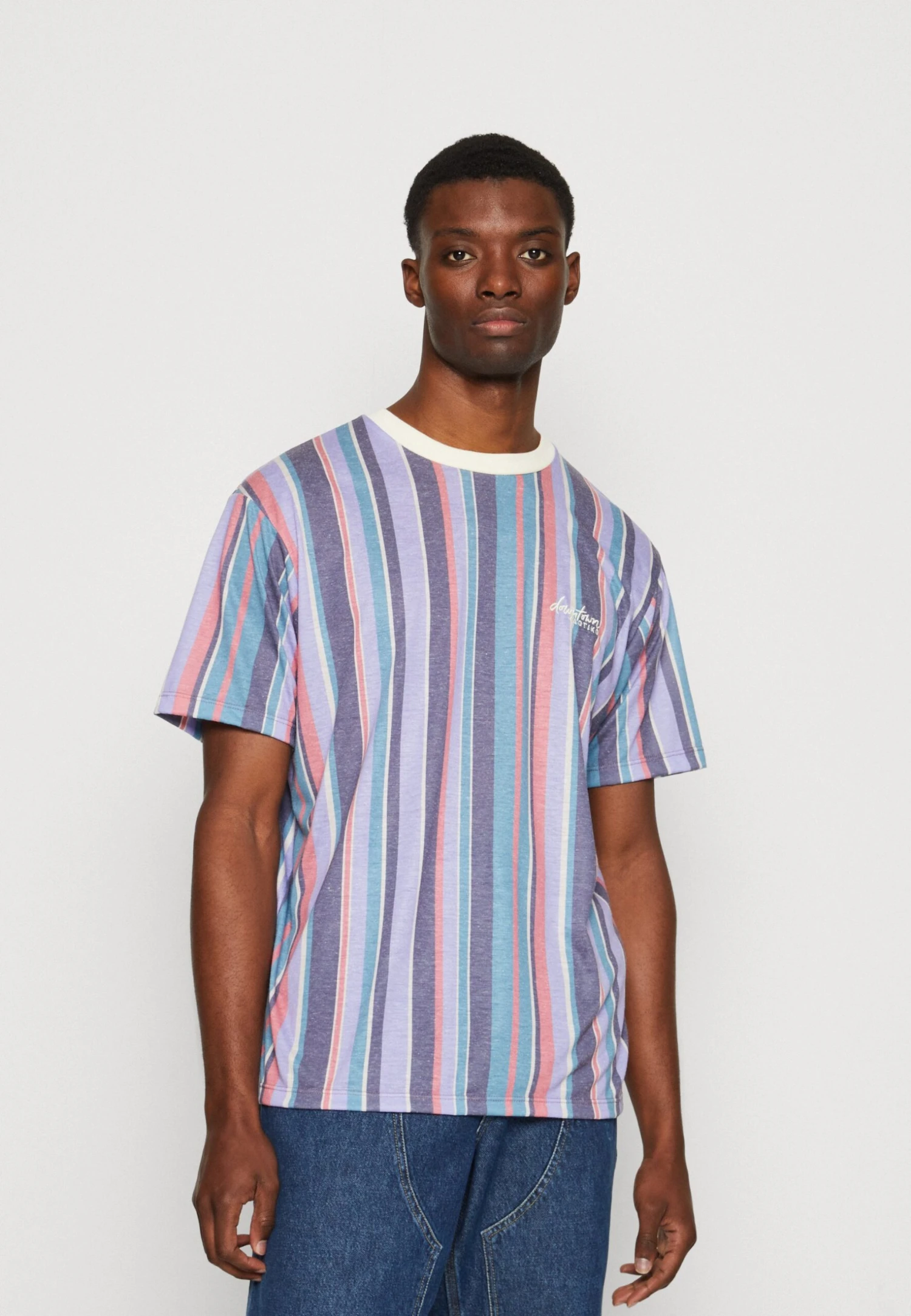 Kaotiko Luken Stripes Unisex - Camiseta Estampada - Malva 3 Kaotiko Luken Stripes Unisex - Camiseta Estampada - Malva