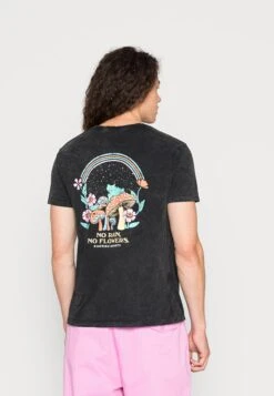 Kaotiko Washed Happy Frog Unisex - Camiseta Estampada - Black -Kaotiko Tienda 811661c5d5e74853995f6edfd864070e