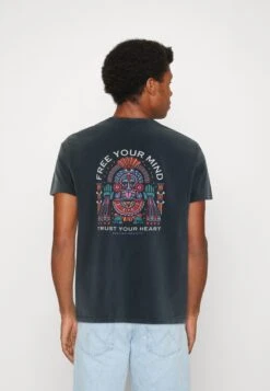 Kaotiko Washed Free Your Mind Unisex - Camiseta Estampada - Navy