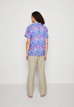 Kaotiko Shirt Wild Flower Unisex - Camisa - Niagara -Kaotiko Tienda 8a294a61951245948febd6a8a247d8bf