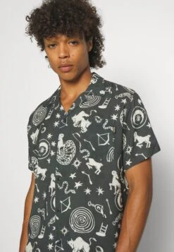 Kaotiko Zodiac Unisex - Camisa - Dark Grey 11 Kaotiko Zodiac Unisex - Camisa - Dark Grey -Kaotiko Tienda 93c52f941e744fe69433ad63c27fea74