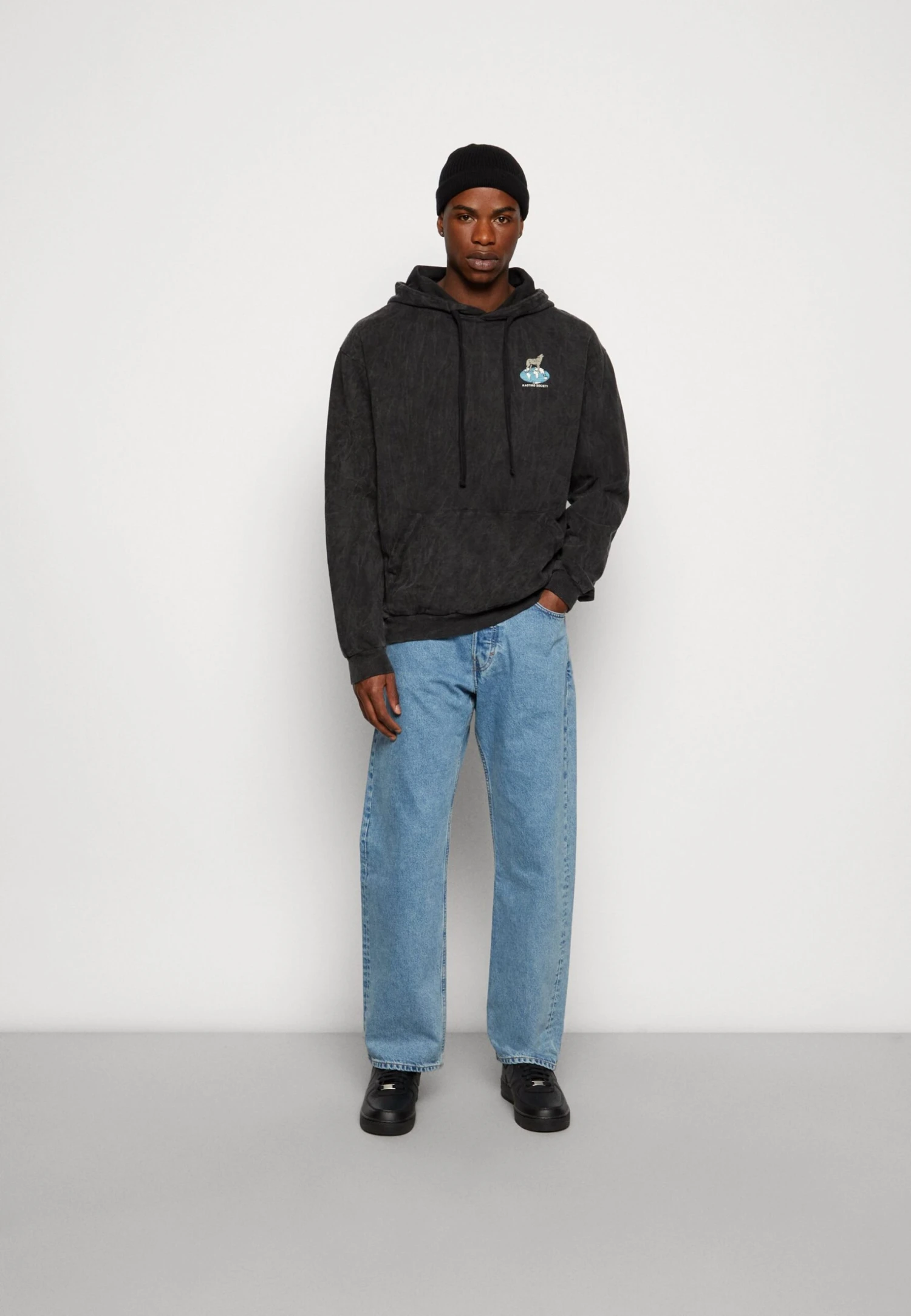 Kaotiko Howling Wolves Unisex - Jersey Con Capucha - Black 4 Kaotiko Howling Wolves Unisex - Jersey Con Capucha - Black - Image 2