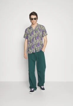 Kaotiko Shirt Bruselas Unisex - Camisa - Purple -Kaotiko Tienda a763314c5af2496f89928cc4ace13f1a