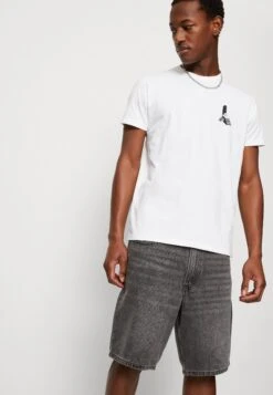 Kaotiko Washed Dreamlike Unisex - Camiseta Estampada - White -Kaotiko Tienda abeb3c5395d540088d4346de9d5d37de