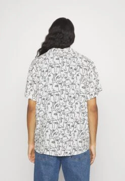 Kaotiko Faces Unisex - Camisa - White/Black 10 Kaotiko Faces Unisex - Camisa - White/Black -Kaotiko Tienda ada64d8bedf8460bab8e30ba231f15f5