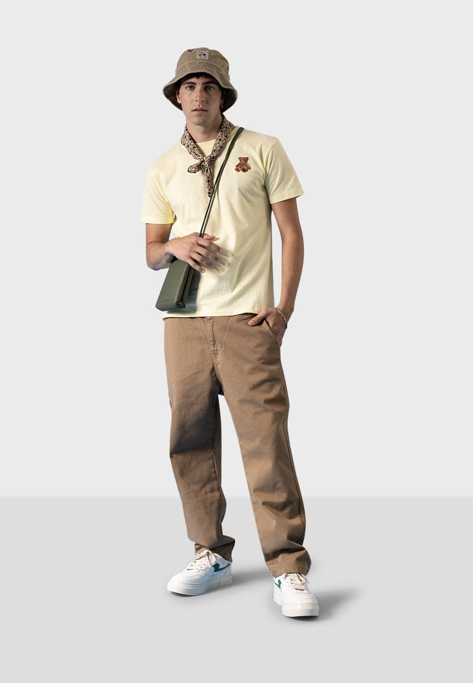 Kaotiko Unisex Bear - Camiseta Estampada - Pale Yellow 3 Kaotiko Unisex Bear - Camiseta Estampada - Pale Yellow