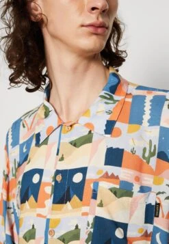 Kaotiko Camisa Tunisia Unisex - Camisa - Orange -Kaotiko Tienda c9b804bc5e564cf7ade8581050298393