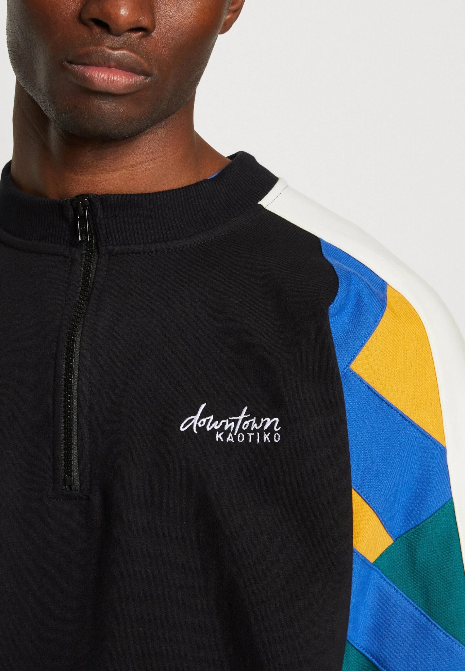 Kaotiko Crew Keoni Unisex - Sudadera - Black/Azafran/Royal 8 Kaotiko Crew Keoni Unisex - Sudadera - Black/Azafran/Royal - Image 6