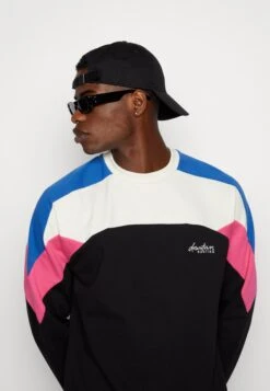 Kaotiko Crew Dru Unisex - Sudadera - Ivory/Black/Royal/Fuxia -Kaotiko Tienda ce79c7d5746741fa861651ecb2bee09a