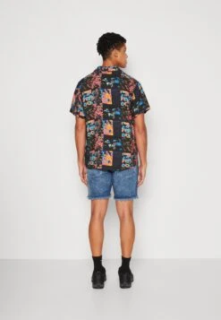 Kaotiko Shirt Xrays Unisex - Camisa - Orange 10 Kaotiko Shirt Xrays Unisex - Camisa - Orange -Kaotiko Tienda d03d429c7b534f84bdf7a44a9cbf0413