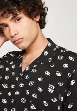 Kaotiko Shirt Unisex - Camisa - Black/White -Kaotiko Tienda d58dd63c5e2649de83eccc0c4b49835f