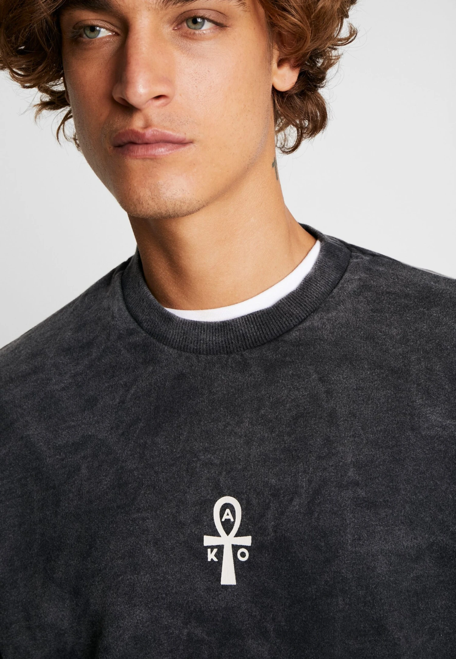 Kaotiko Unisex - Sudadera - Black 6 Kaotiko Unisex - Sudadera - Black - Image 4