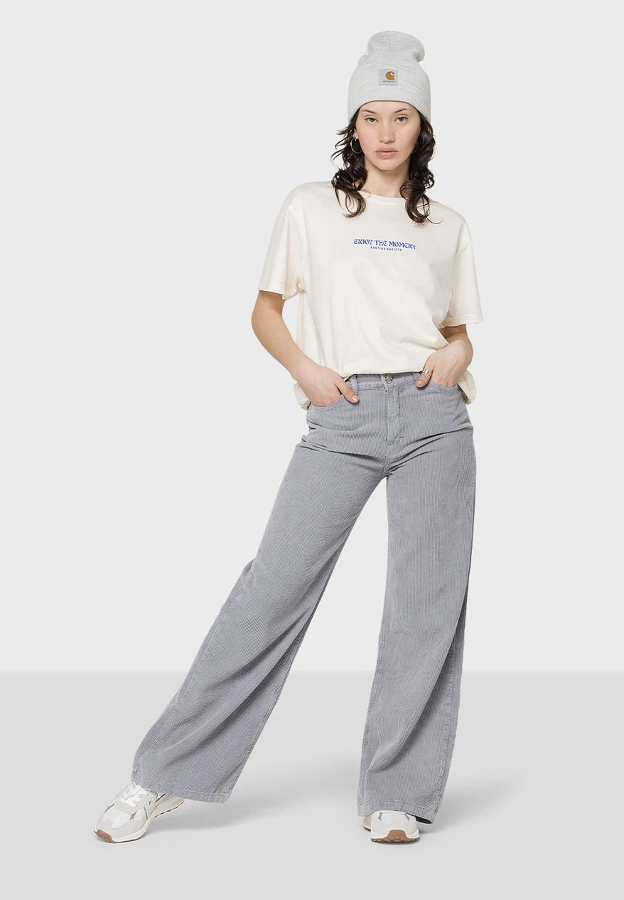 Kaotiko Enjoy The Moment - Camiseta Estampada - Beige 4 Kaotiko Enjoy The Moment - Camiseta Estampada - Beige - Image 2