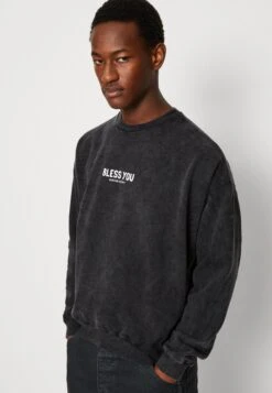 Kaotiko Crew Bless You Unisex - Sudadera - Black 11 Kaotiko Crew Bless You Unisex - Sudadera - Black -Kaotiko Tienda e76fc80f12314fb4acc7f033bbf64e93