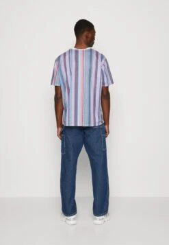 Kaotiko Luken Stripes Unisex - Camiseta Estampada - Malva 10 Kaotiko Luken Stripes Unisex - Camiseta Estampada - Malva -Kaotiko Tienda f70c82752dbd4805971dddf1ad30d97d