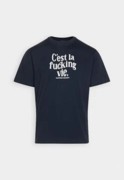 Kaotiko C´Est La Vie Unisex - Camiseta Estampada - Navy 11 Kaotiko C´Est La Vie Unisex - Camiseta Estampada - Navy -Kaotiko Tienda feeb6970a65c4c8098c2dcd6ecf8ca22